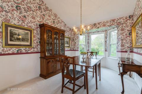 710 Crab Tree Ln, Bartlett, IL 60103 photo 3