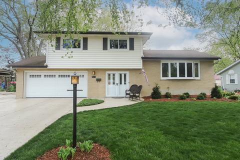 423 Main St, Bartlett, IL 60103 photo 2