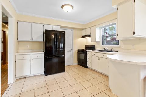 2004 W Tower Rd, Kankakee, IL 60901 photo 4