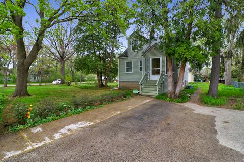 90 W Strong St, Wheeling, IL 60090 photo 2