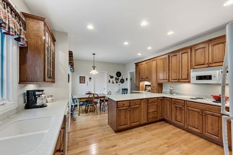 503 Kenmare Dr, Burr Ridge, IL 60527 photo 8
