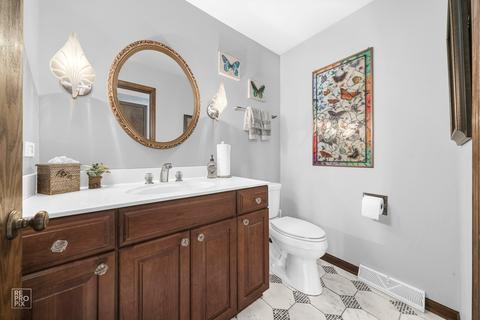 515 E Park Manor Ct, Elmhurst, IL 60126 photo 6