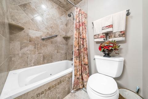 515 E Park Manor Ct, Elmhurst, IL 60126 photo 15