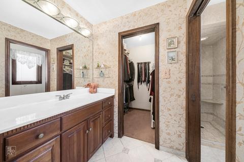 515 E Park Manor Ct, Elmhurst, IL 60126 photo 11