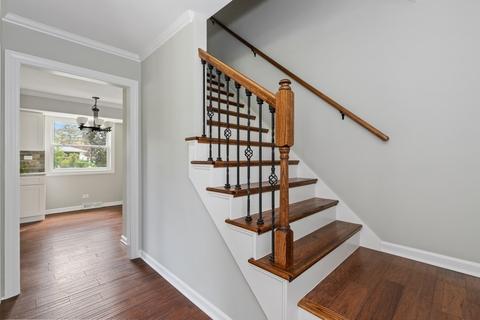 1803 E Maya Ln, Mount Prospect, IL 60056 photo 2