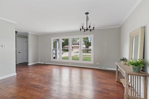 1803 E Maya Ln, Mount Prospect, IL 60056 photo 3