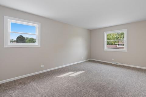 1803 E Maya Ln, Mount Prospect, IL 60056 photo 10