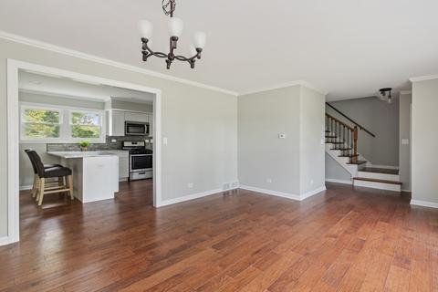 1803 E Maya Ln, Mount Prospect, IL 60056 photo 4