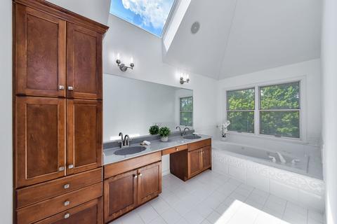 26 W438 Pinehurst Dr, Winfield, IL 60190 photo 16