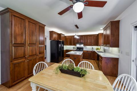 26 W438 Pinehurst Dr, Winfield, IL 60190 photo 9