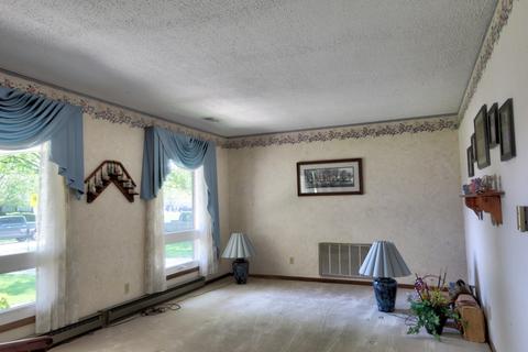 602 E Porter Ave, Watseka, IL 60970 photo 12