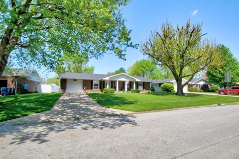 602 E Porter Ave, Watseka, IL 60970 photo 1