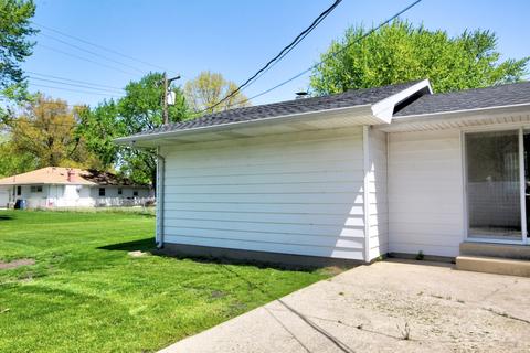 602 E Porter Ave, Watseka, IL 60970 photo 8
