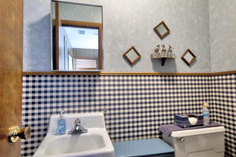 602 E Porter Ave, Watseka, IL 60970 photo 29