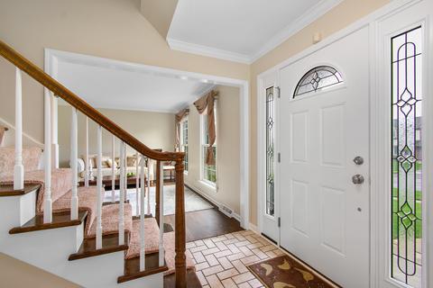 2232 Stonegate Ln, Wheaton, IL 60189 photo 4
