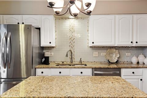 1291 Horseshoe Ln, Bartlett, IL 60103 photo 8