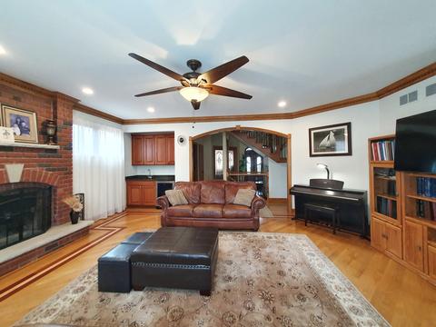 8258 Lorel Ave, Burbank, IL 60459 photo 15