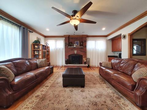 8258 Lorel Ave, Burbank, IL 60459 photo 13