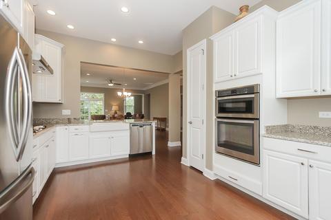 3892 Valhalla Dr, Elgin, IL 60124 photo 11