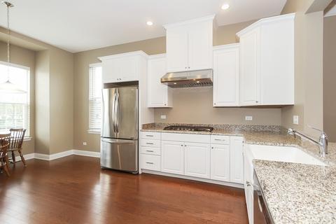 3892 Valhalla Dr, Elgin, IL 60124 photo 8