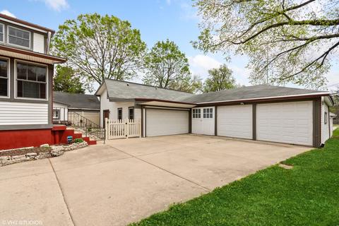 323 S Commonwealth Ave, Elgin, IL 60123 photo 15