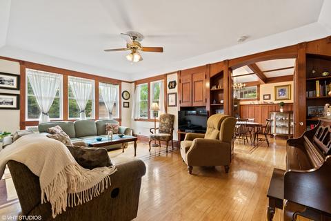 323 S Commonwealth Ave, Elgin, IL 60123 photo 5