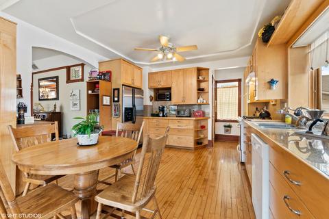 323 S Commonwealth Ave, Elgin, IL 60123 photo 7