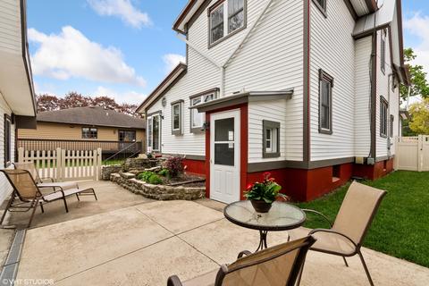323 S Commonwealth Ave, Elgin, IL 60123 photo 14