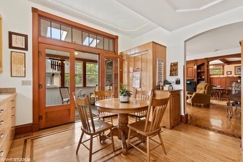 323 S Commonwealth Ave, Elgin, IL 60123 photo 6