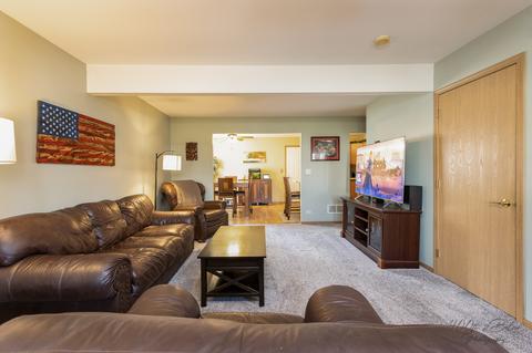 409 Andrea Ct, Harvard, IL 60033 photo 7