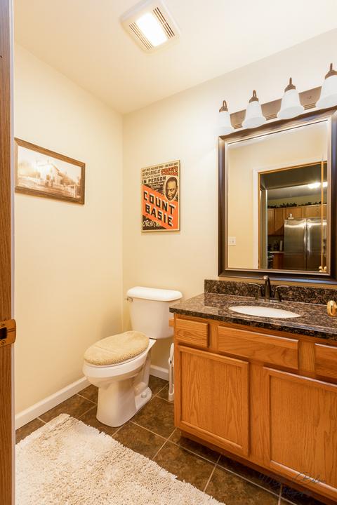 409 Andrea Ct, Harvard, IL 60033 photo 8