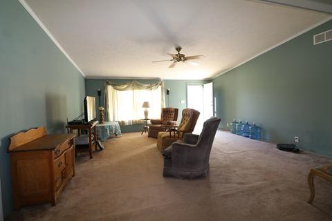700 Chicago St, Dewitt, IL 61735 photo 5