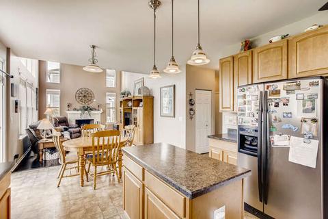 351 Victoria Ln, Elgin, IL 60124 photo 9