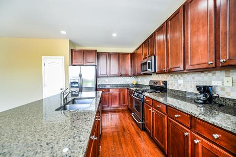3166 Humboldt St, Elgin, IL 60124 photo 6