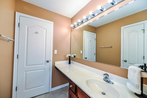 3166 Humboldt St, Elgin, IL 60124 photo 44