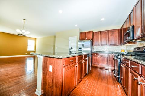 3166 Humboldt St, Elgin, IL 60124 photo 4