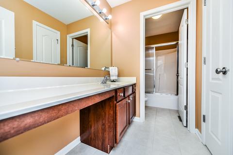 3166 Humboldt St, Elgin, IL 60124 photo 41