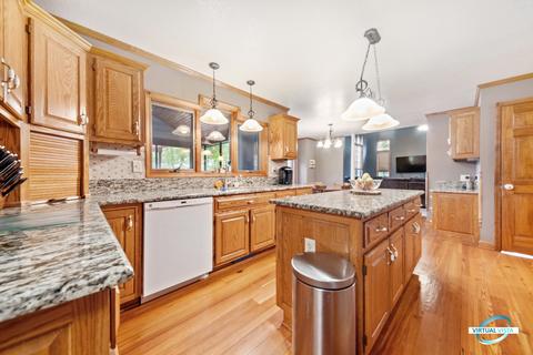 3645 N Chamlin Dr, Morris, IL 60450 photo 4