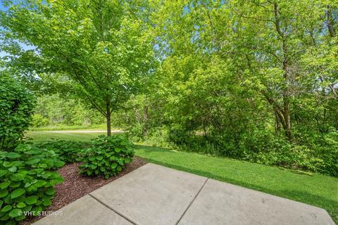 686 Arbor Cir, Lakemoor, IL 60051 photo 9