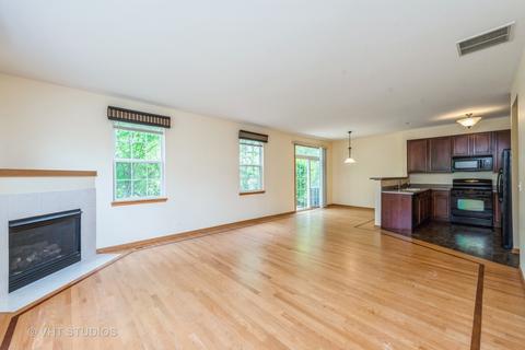 686 Arbor Cir, Lakemoor, IL 60051 photo 3