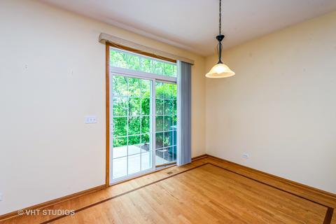 686 Arbor Cir, Lakemoor, IL 60051 photo 2