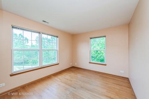 686 Arbor Cir, Lakemoor, IL 60051 photo 6