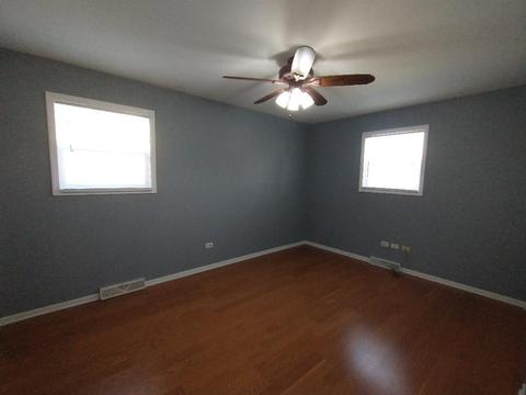 44 Devonshire Cir, Elgin, IL 60123 photo 19