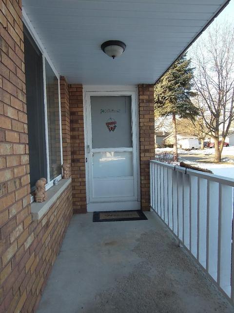 44 Devonshire Cir, Elgin, IL 60123 photo 5