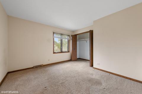 8124 S Park Ave, Burr Ridge, IL 60527 photo 12