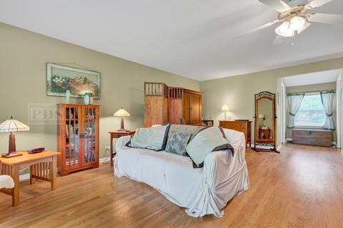241 80th St, Willowbrook, IL 60527 photo 17