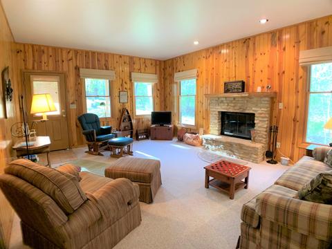 8 Valley Rd, Putnam, IL 61560 photo 2