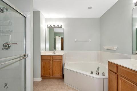 1254 Tamarack Dr, Bartlett, IL 60103 photo 16