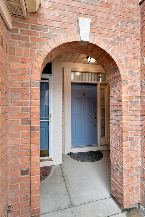 1254 Tamarack Dr, Bartlett, IL 60103 photo 2