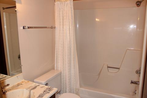 635 Chip Ct, Gurnee, IL 60031 photo 10